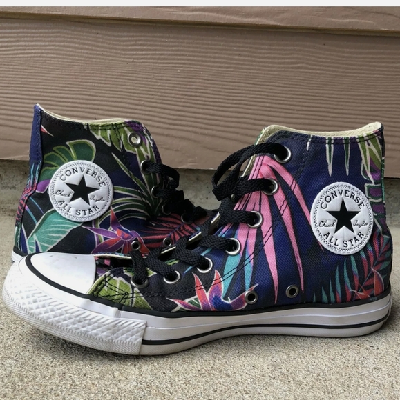 Converse - Picture 2 of 5